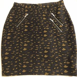High waisted pencil skirt